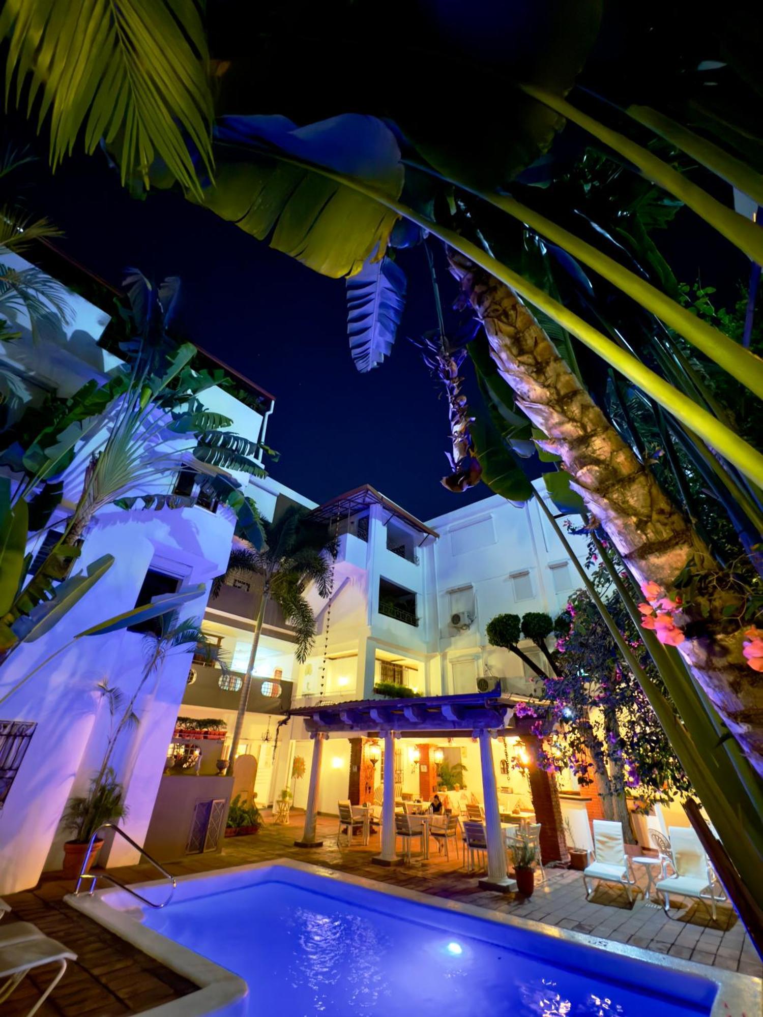 Hotel San Marco Santo Domingo Exterior photo